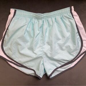 Nike DriFit Women's Aqua Athletic Running Shorts Medium